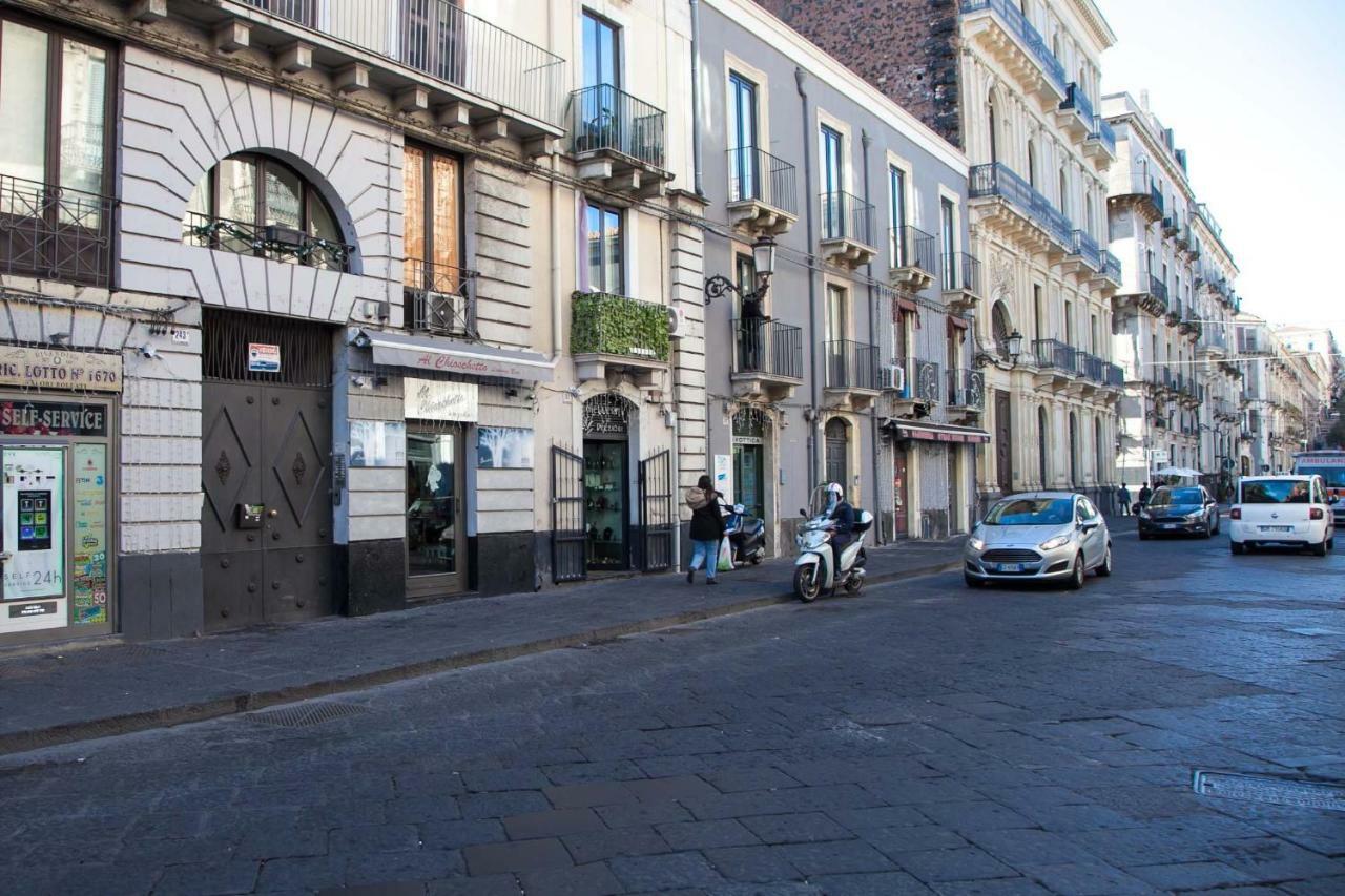 Central Home Catania By Sicily In Home Exterior foto